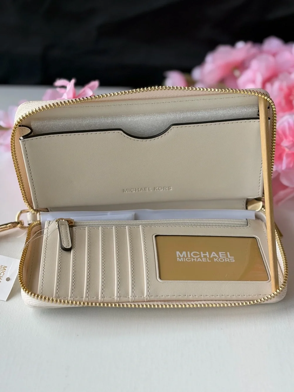 Michael Kors Cream Quilted Heart Zip-Around Wristlet